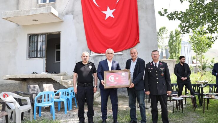 Vali Çakır’dan Şehit Ailelerine Bayram Ziyareti