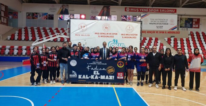 Muş’ta “Kadına El Kalkamaz” Farkındalığı Voleybol Maçında Anlatıldı