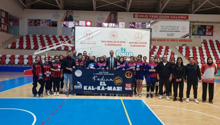 Muş’ta “Kadına El Kalkamaz” Farkındalığı Voleybol Maçında Anlatıldı