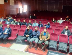 Köy ve Mahalle Muhtarlarıyla Yapılaşma ve Elektrik Aboneliği Toplantısı Gerçekleştirildi