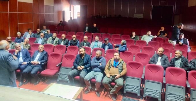 Köy ve Mahalle Muhtarlarıyla Yapılaşma ve Elektrik Aboneliği Toplantısı Gerçekleştirildi