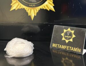 Muş’ta Uyuşturucu Operasyonu: 983 Gram Metamfetamin Ele Geçirildi