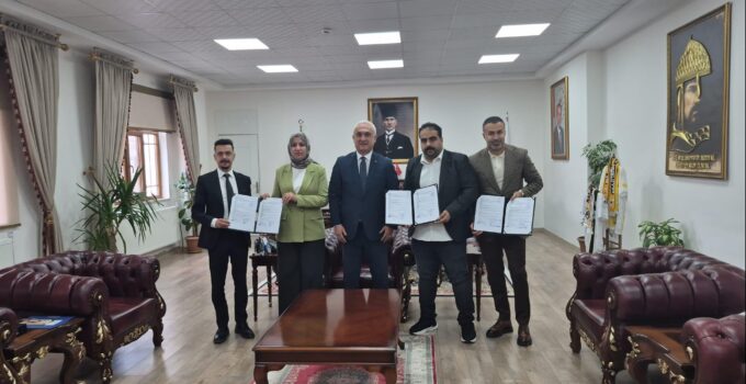 Muş’ta Sivil Toplum Projelerine Destek: Vali Çakır Protokolleri İmzaladı