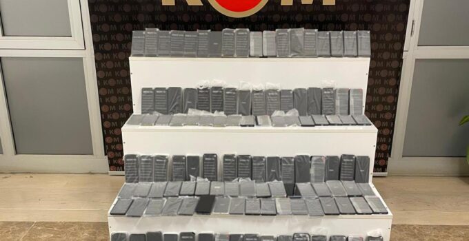 Muş’ta 218 Adet Gümrük Kaçağı Cep Telefonu Ele Geçirildi