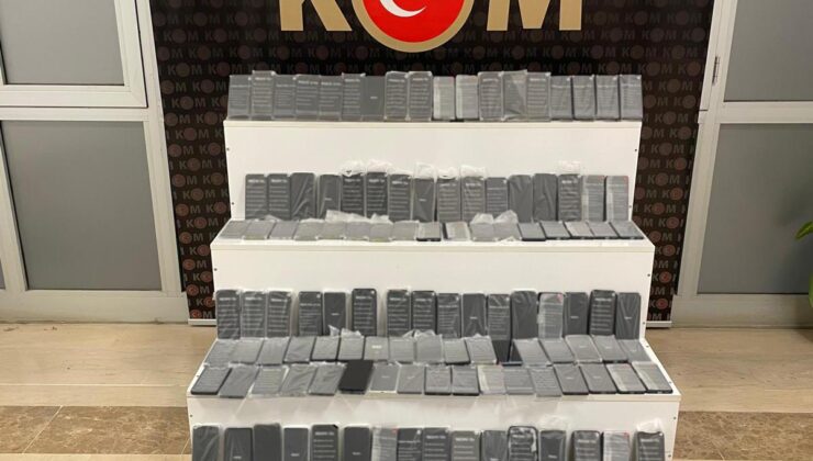 Muş’ta 218 Adet Gümrük Kaçağı Cep Telefonu Ele Geçirildi