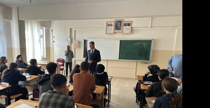 İl Milli Eğitim Müdürü Altay, TOBB Sosyal Bilimler Lisesini Ziyaret Etti