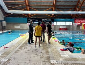 Muş’ta “Yüzme Bilmeyen Kalmasın” Projesi Devam Ediyor