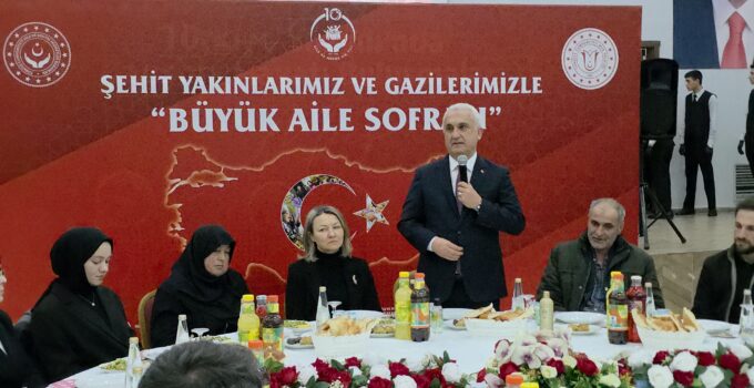 Vali Avni Çakır, Şehit Aileleri ve Gazilerle “Büyük Aile Sofrası”nda Buluştu