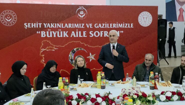 Vali Avni Çakır, Şehit Aileleri ve Gazilerle “Büyük Aile Sofrası”nda Buluştu