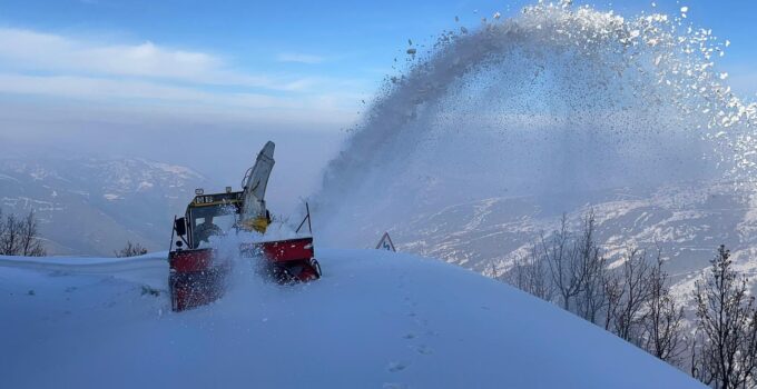 Cevizlidere ve Üçevler Yolunda Çalışmalar Sürüyor: Kapalı Yollar Birer Birer Açılıyor