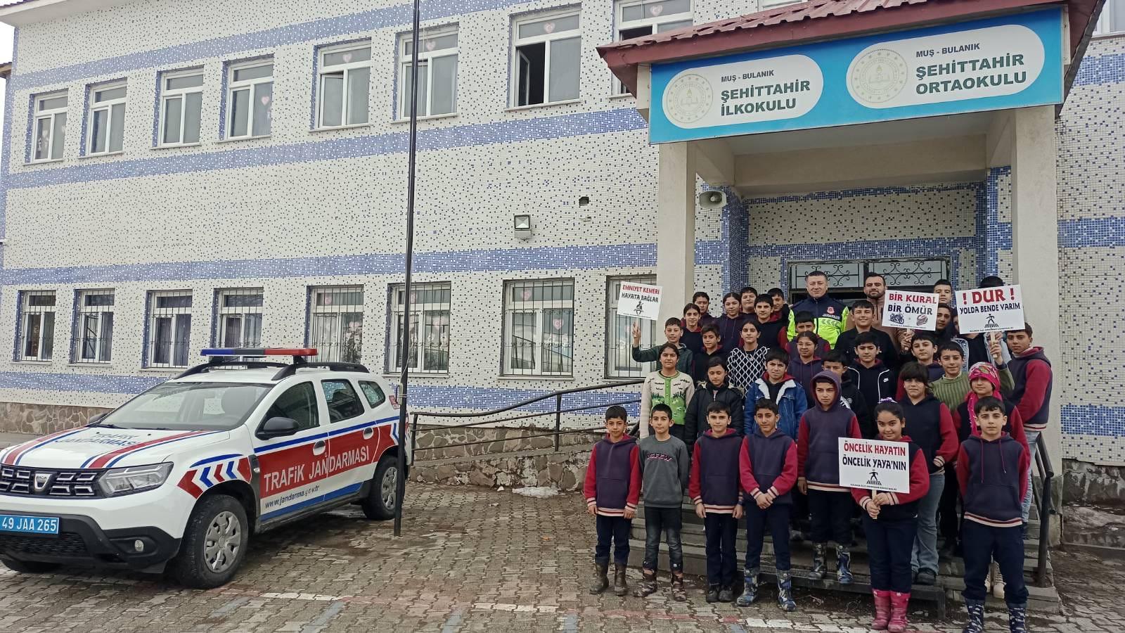 Öğrencilere Trafik Güvenliği Semineri Verildi