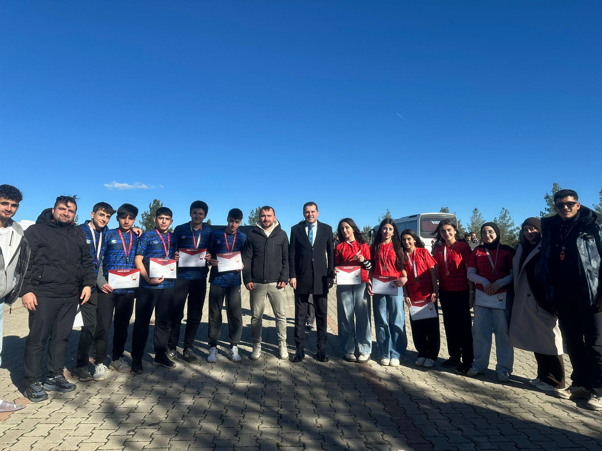 Muş Borsa İstanbul Anadolu Lisesi’nden Oryantiringde Bölge Başarısı