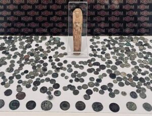 Muş İl Emniyet Müdürlüğü’nden Kaçakçılık Operasyonu: Tarihi Eser ve Kaçak Ürünler Ele Geçirildi