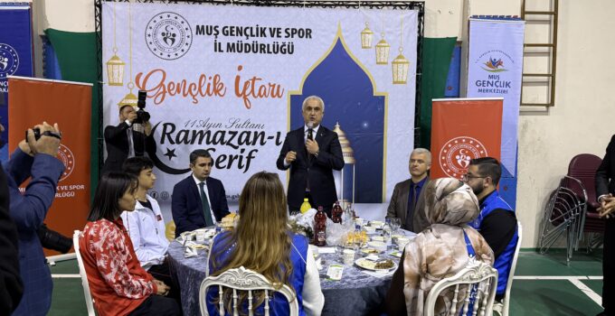 Vali Çakır, Genç Sporcularla İftar Sofrasında Buluştu