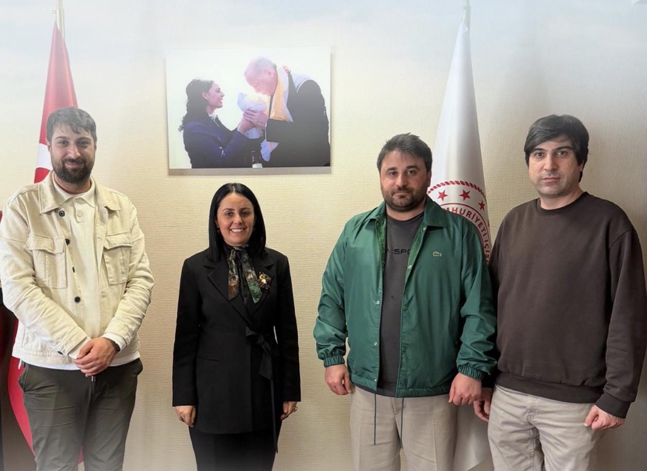 Genç Fikirler Derneği’nden Bakan Müşaviri Hatice Atan’a Ziyaret