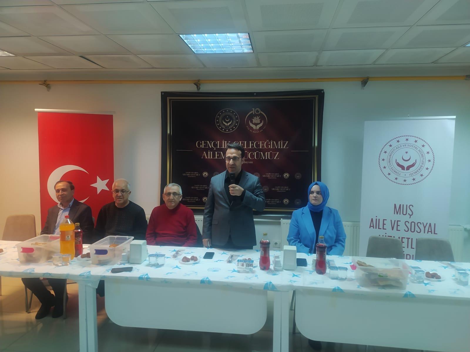 Muş’ta Yetiştirme Yurdu Mezunları İftarda Buluştu