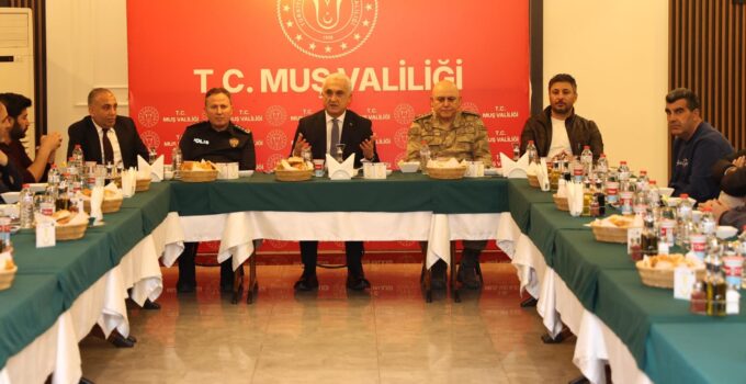 Vali Çakır, Basın Mensuplarıyla İftar Sofrasında Buluştu