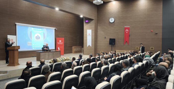 Muş’ta “Maarifin Kalbi” Konferansı Yoğun İlgi Gördü