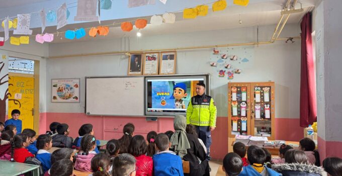 Miniklere Trafik Bilinci Aşılandı