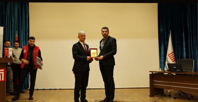 “Yüzyılın Gençliği, Gençliğin Yüzyılı” Programı Muş’ta Gerçekleştirildi