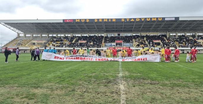 Muşspor Maçında Anlamlı Etkinlik: Özel Çocuklar Sahada Alkış Topladı