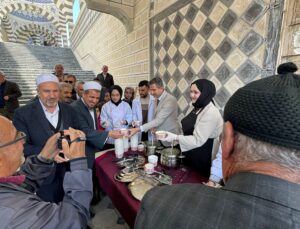 Bir Tas Çorbayla Gönüllere Dokundular