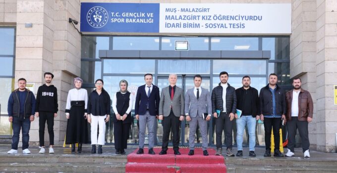 Malazgirt’te Gençlik ve Spor Yatırımları Yerinde İncelendi