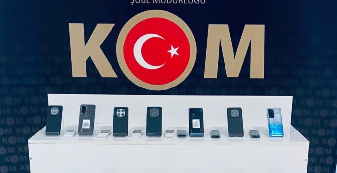 Muş’ta Kaçakçılık Operasyonu: 25 Kaçak Cep Telefonu Ele Geçirildi