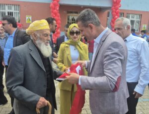 99 Yaşındaki Kore Gazisine Anlamlı Hediye: Türk Bayrağıyla Duygu Dolu Anlar