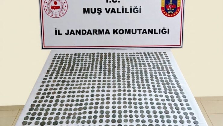 Bulanık’ta 800 Yıllık 749 Bizans Sikkesi Ele Geçirildi