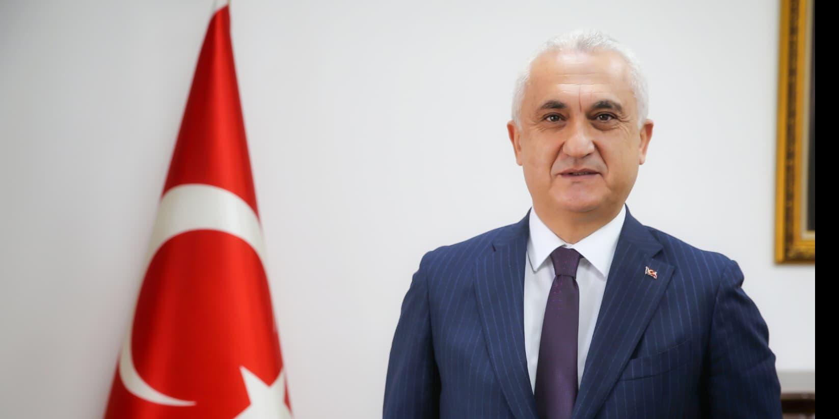 Muş Valisi Avni Çakır’dan Babalar Günü Mesajı