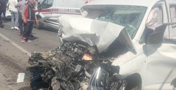 Malazgirt Yolunda Yürek Yakan Kaza: Dede ve 12 Yaşındaki Torunu Hayatını Kaybetti
