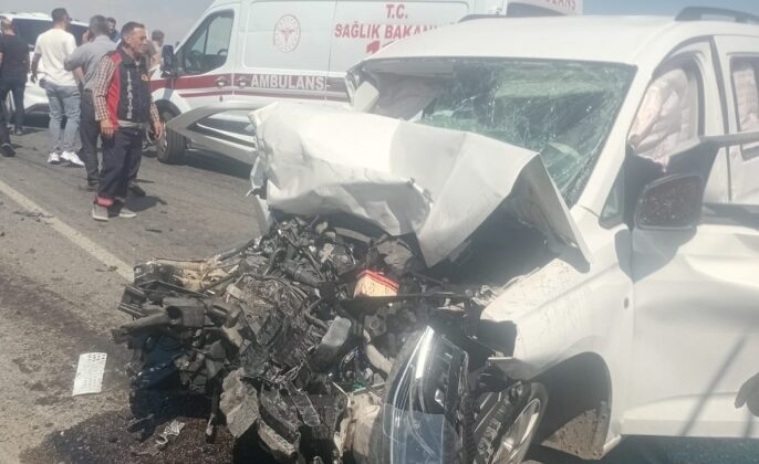 Malazgirt Yolunda Yürek Yakan Kaza: Dede ve 12 Yaşındaki Torunu Hayatını Kaybetti