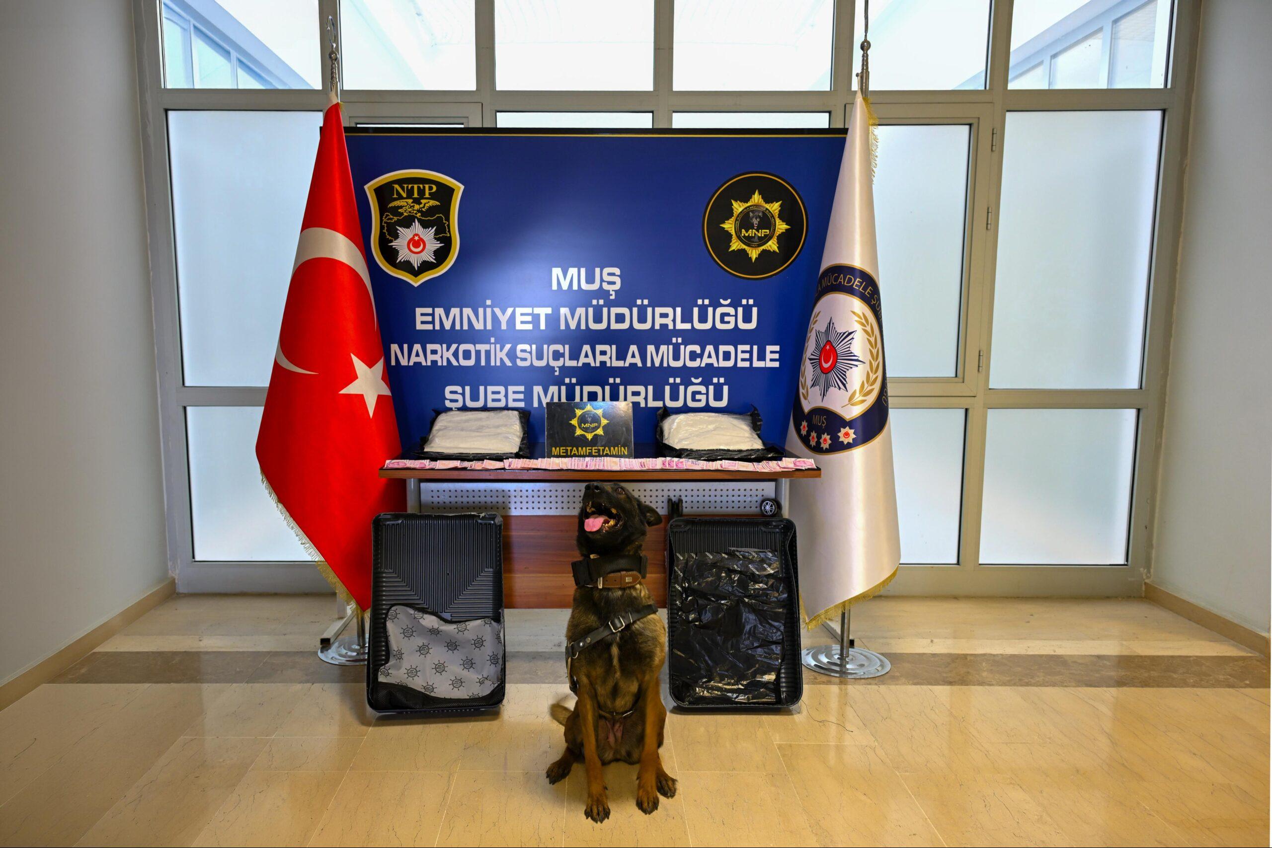 Muş’ta Otobüs Yolculuğunda 3 Kilo 93 Gram Metamfetamin Ele Geçirildi