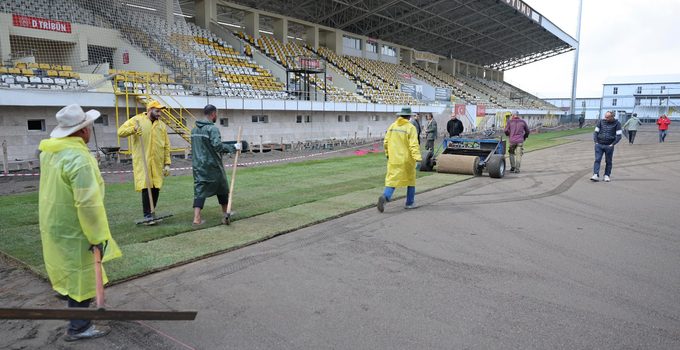 Muş Şehir Stadyumu’nda Çim Serme Çalışmaları Başladı!