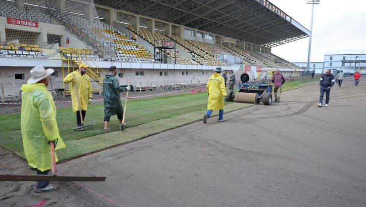 Muş Şehir Stadyumu’nda Çim Serme Çalışmaları Başladı!